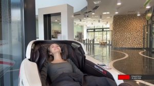 Получила ОРГАЗМ в массажном кресле