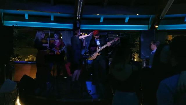 Кавер-группа Unique People (акустика)-cadebostany cover смотреть онлайн
