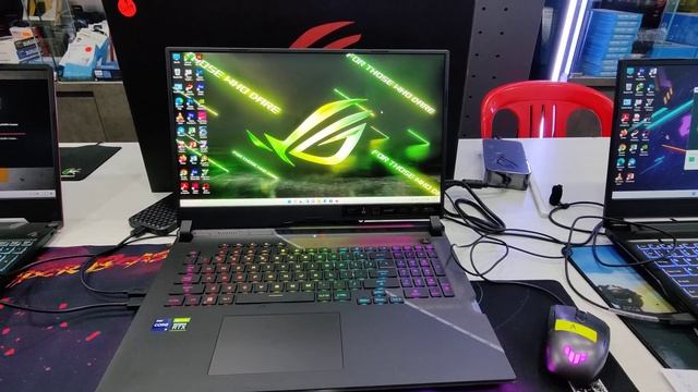 Asus ROG STRIX SCAR 17 G733ZW in Cambodia смотреть онлайн