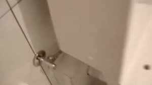 Установка унитаза с поворотом на 90 градусов.