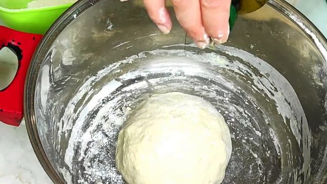 Мини пици. Вкусна и лесна закуска за цялото семейство. смотреть онлайн