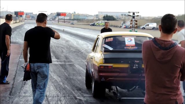 Gladiator. Halfar Raceway. Nov 2014. Ford Escort 2.0l Pinto Turbo. 8.32 Sec.