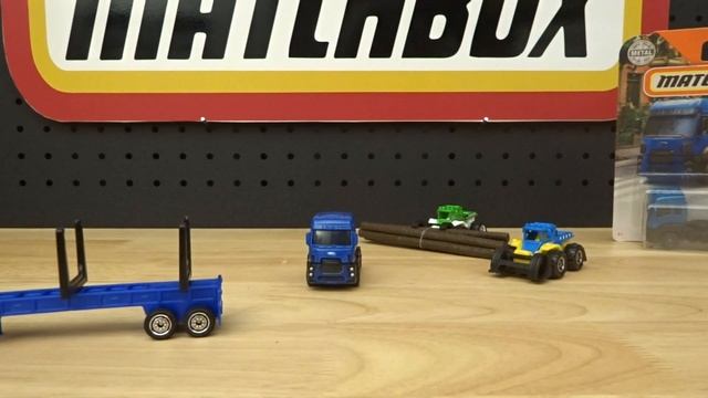 Matchbox Convoy 2020 Ford Cargo and Logger Bed Trailer Unboxing смотреть онлайн