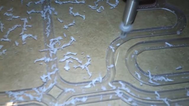 Фрезеревка оргстекла на станке ЧПУ 有機玻璃銑削 plexiglass milling смотреть онлайн