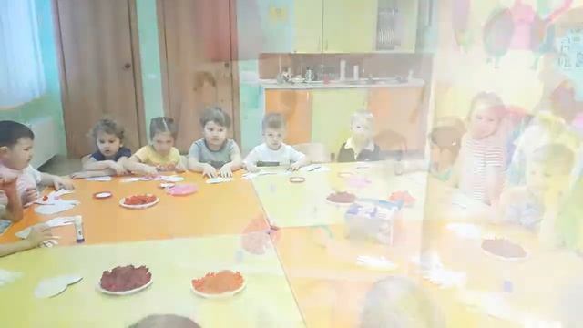 Слайд-шоу ко Дню матери в детском садике "Арбуз" смотреть онлайн