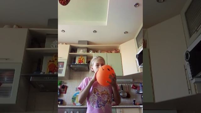 Пью гель из шарика смотреть онлайн