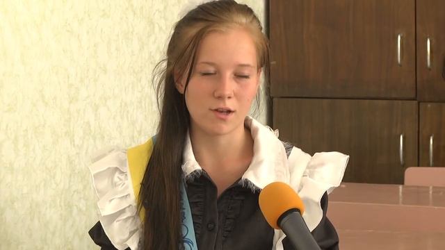 Школьный вальс и пожелания выпускников одноклассникам. Первомайская гимназия №3 смотреть онлайн