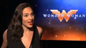 Галь Гадот говорит по русски