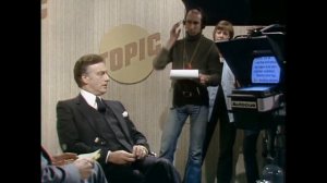 Да, господин министр. Итак, господин министр, вы закладываете фундамент полицейского государства?