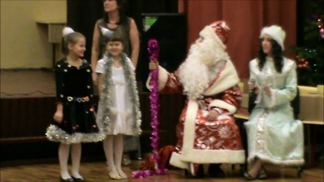 новогодний фильм смотреть онлайн