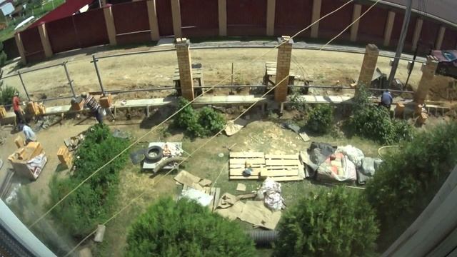 КИРПИЧНЫЙ ЗАБОР СВОИМИ РУКАМИ ЗА 1 МИНУТУ