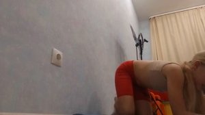 как научиться стоять на локтях  опираясь об стенку#шаффл#тренды#гимнастика...