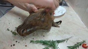 Голова барана. Как готовить голову барана. Запеченная голова барана