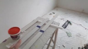 Как и чем красить мдф плинтус.  Почему краска слазит с Мдф плинтуса. Мав акрил 35 у отзывы.