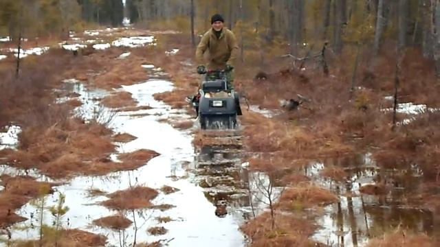 Мотобукс на болоте смотреть онлайн