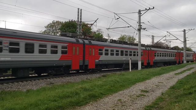 Электропоезд ЭД9Э-0052 смотреть онлайн