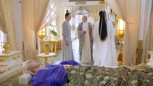 🦊帝君為救天下蒼生受重傷！臉色蒼白直接暈倒在地，把重霖給嚇壞了 ChineseDrama |三生三世枕上書