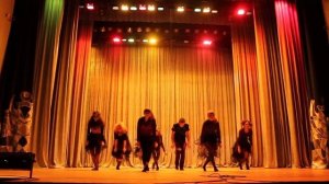 танец. часы