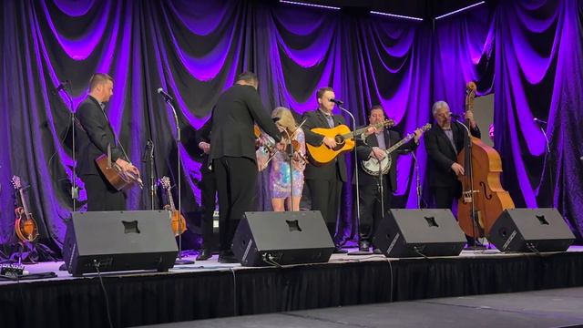 Rhonda Vincent “Just When I Needed You Most” SPBGMA Awards 2023 смотреть онлайн