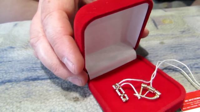 Золотые серьги с Фианитами \ Обзор сережек смотреть онлайн