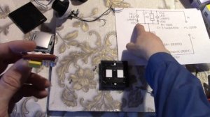 Как подключить сенсорный выключатель и люстру .