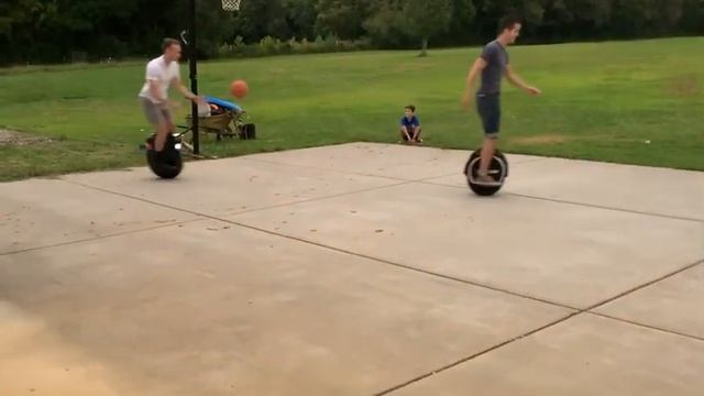 Electric Basketball with Jake смотреть онлайн