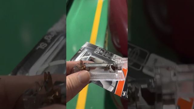 Замена лампы накаливания в багажнике Tiguan 2018 changing light in trunk.