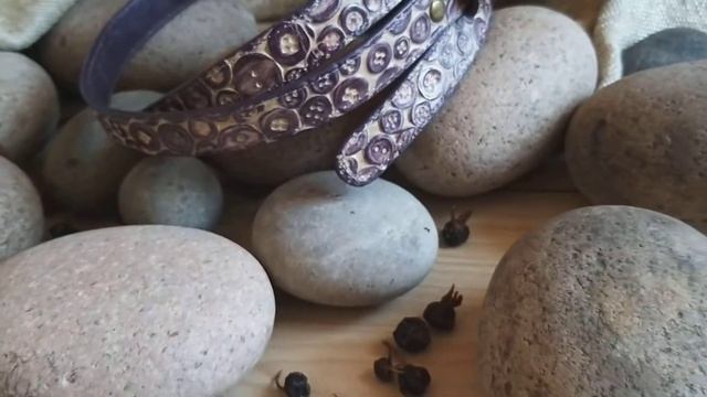 Кожаный тисненый фиолетовый ремень с пуговицами. Leather Shop Sunfu Alena смотреть онлайн