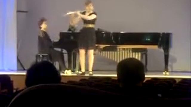 Стамиц К. Концерт Соль мажор (1 ч.) смотреть онлайн