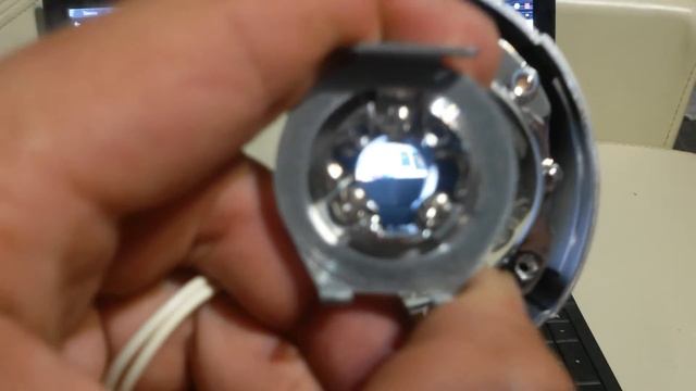 Биксеноновые линзы Dixel MORIMOTO G5 H1 2.5'' с квадратными глазками