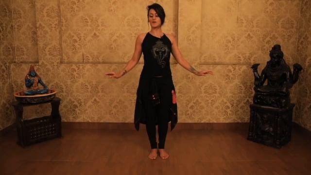 Lesson 4 | How to do CHEST SHIMMY Lesson With Meher Malik | Beginner Belly Dance Tutorial смотреть онлайн