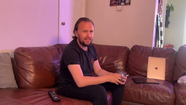 React: BBC's How to make cheese on toast смотреть онлайн