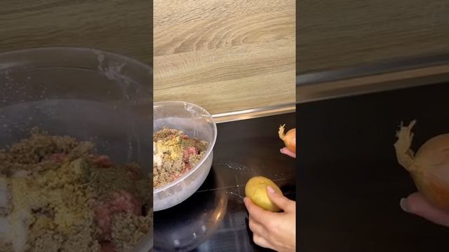 #котлеты на 1 кг.фарша 320 грамм ржаного хлеба,1 яйцо,лук,картошка,соль,перец,по желанию чеснок смотреть онлайн