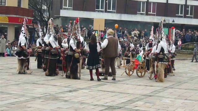 Кукери - Карлово 2011, с. Домлян / Kukeri Karlovo BG смотреть онлайн