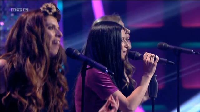 Las Ketchup - The Ketchup Song [Aserejè] 2002