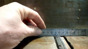 Как правильно выставить ножи на фуганке ?