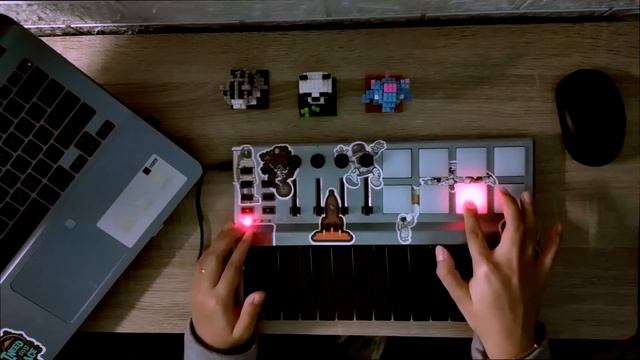 JUSTIN BIEBER - HOLD ON l LIVE LOOPING WITH WORLDE PANDA MINI смотреть онлайн