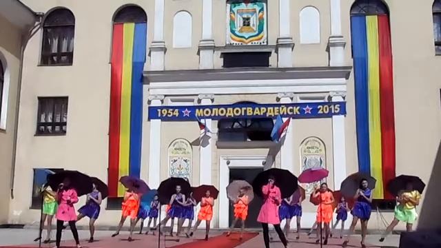 "MUSIC КЕЙС" и "СОЗВЕЗДИЕ" ( Продавец зонтиков, 2015 ) смотреть онлайн