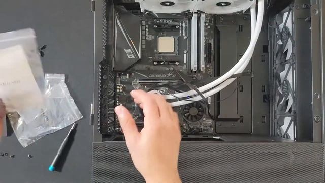 Learn How to Build a Gaming Computer - RTX 3070 with Ryzen 3700X смотреть онлайн
