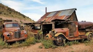 ЗАБРОШЕННЫЕ ГРУЗОВИКИ