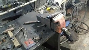 Трактор МТЗ кронштейн для разрывной гидро муфты.