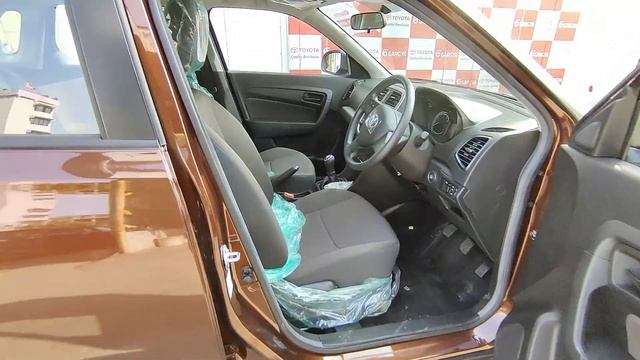Toyota Urban Cruiser Base Model as a Customer Review, On Road Price смотреть онлайн