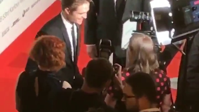 Роберт на церемонии закрытия Karlovy Vary International Film Festival 2 смотреть онлайн