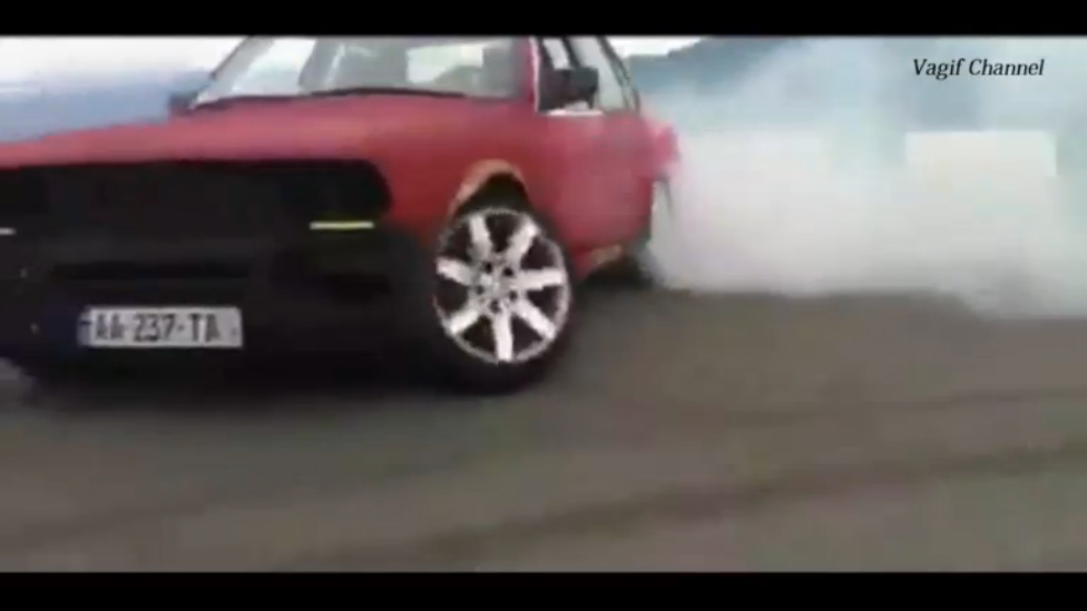 BMW E30 Burnout Donut Smoke Vagif Channel смотреть онлайн