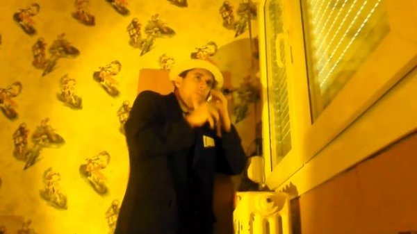 Louis de Funès : Le Corniaud (1965) : Pour m'annoncer, je sifflerai « Plaisir d'amour »