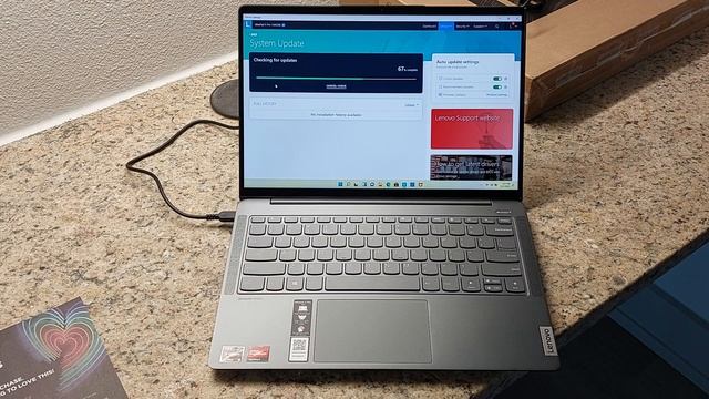 Lenovo Ideapad 5 Pro 14" Unboxing & Keyboard/Trackpad Test (Returned) смотреть онлайн