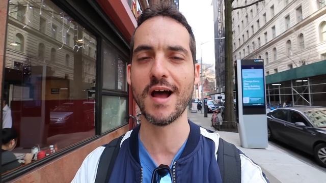 Upper West Side Neighborhood Tour - A New York City GEM ! (Manhattan) смотреть онлайн
