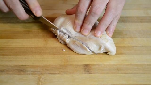 Салат с курицей, пекинской капустой и перцем. Вкусный и красивый салат на праздничный стол. смотреть онлайн