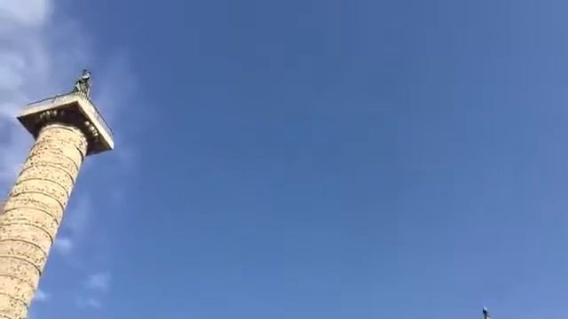 Piazza Colonna, Roma смотреть онлайн