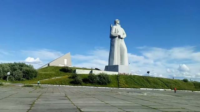 Памятник Алёше. Мурманск смотреть онлайн
